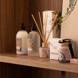 Vela aromática Mis Momentos en ambiente hogar | Decoragloba