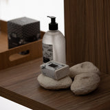 Jabón aromático Sólido Sakura en ambiente hogar | Decoragloba