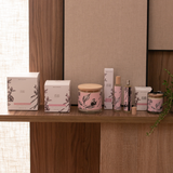 Vela aromática Pack día de la Madre - Vela Recuerdos entre Almendros en ambiente hogar | Decoragloba
