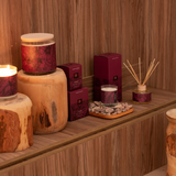 Vela aromática Dhamir en ambiente hogar | Decoragloba