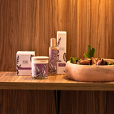 Vela aromática Bajo la Higuera en ambiente hogar | Decoragloba