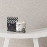 Vela aromática Misogi en ambiente hogar | Decoragloba